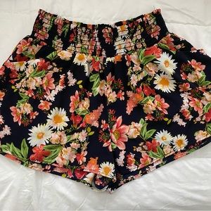 gooey floral print shorts